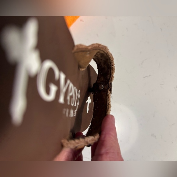 Gypsy Sole Brown Sandals with Turquoise style Gemstone/ cross rhinestone accent - Picture 6 of 6